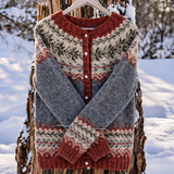 Beatrice – Knitted Cardigan with a Classic Winter Pattern